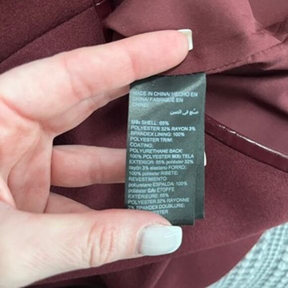 White House Black Market Red Mini Skirt Size 2 - Picture 3 of 6